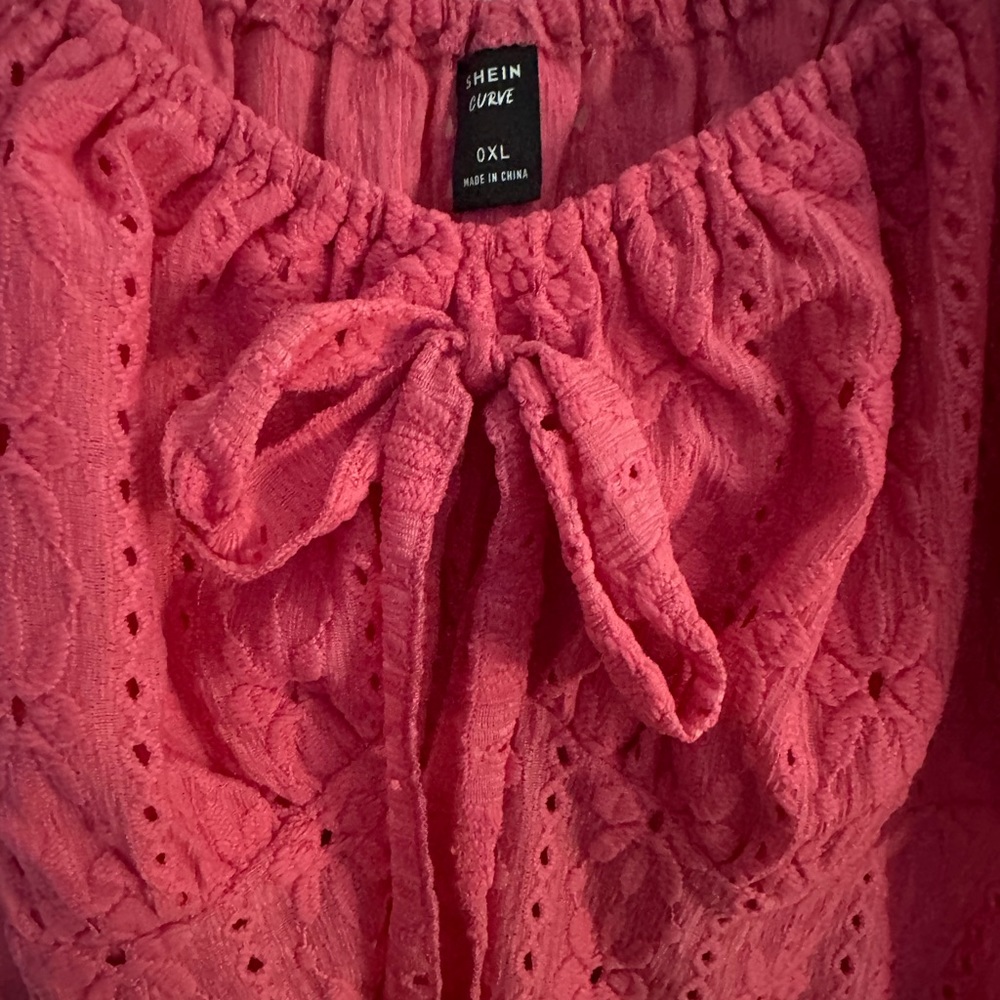 Pink flowy crop shirt - Picture 2 of 4